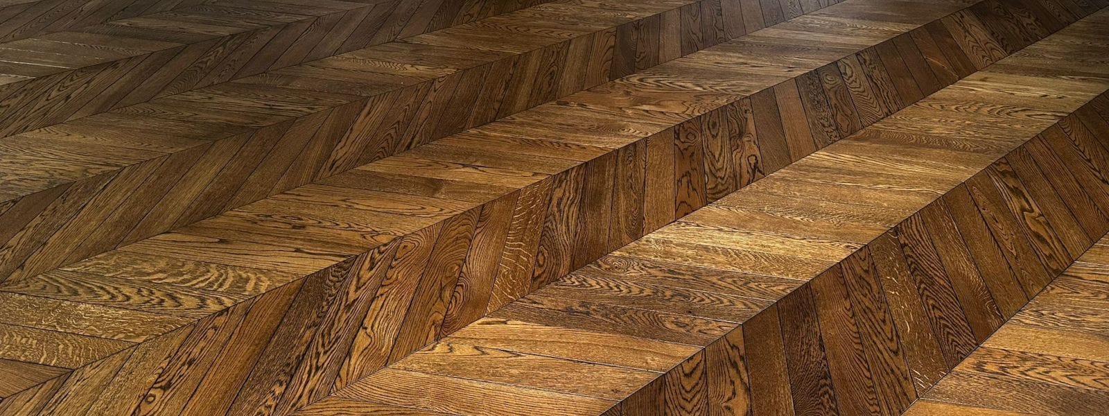 Parket - postavljen, bajcovan i lakiran